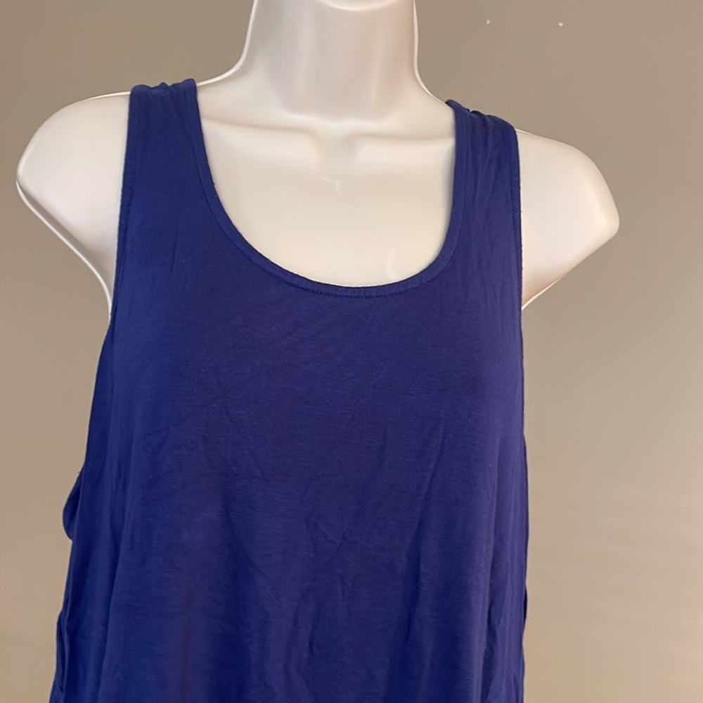 Tank top - Picture 2 of 7